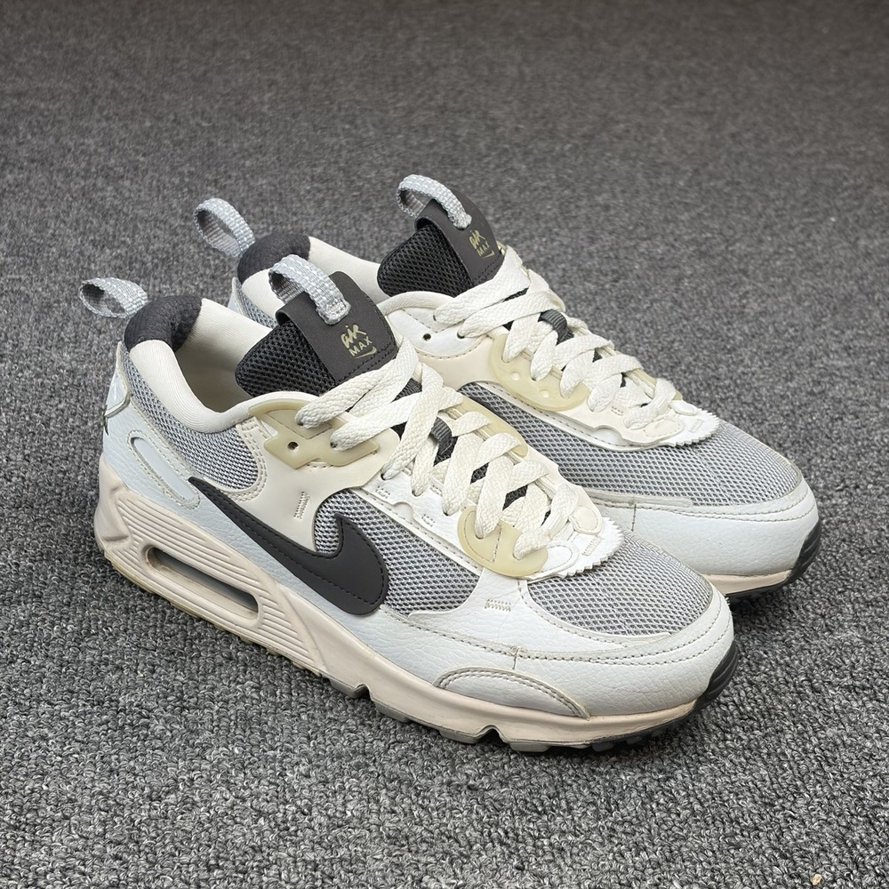 Nike Air Max 90 Futura Women's Shoes Gray White Sail Phantom DZ4708-001 Size 7.5